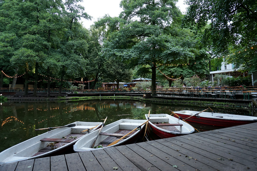 e7-tiergarten-view-boats