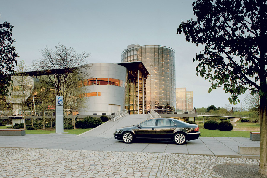 Die Glaeserne Manufaktur in Dresden, Fertigung Phaeton