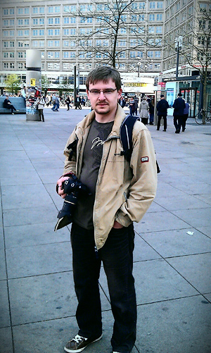 Tweet: Номер шесть - мосье @shwed_berlin - сам пришёл, отстрелявшись: http://instagr.am/p/Jr-a-atRXv/ #ОЧЖ