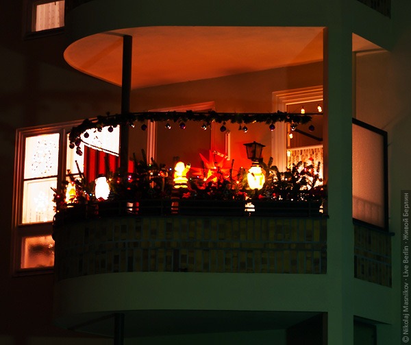 liveberlin-1862-xmas-balkonies