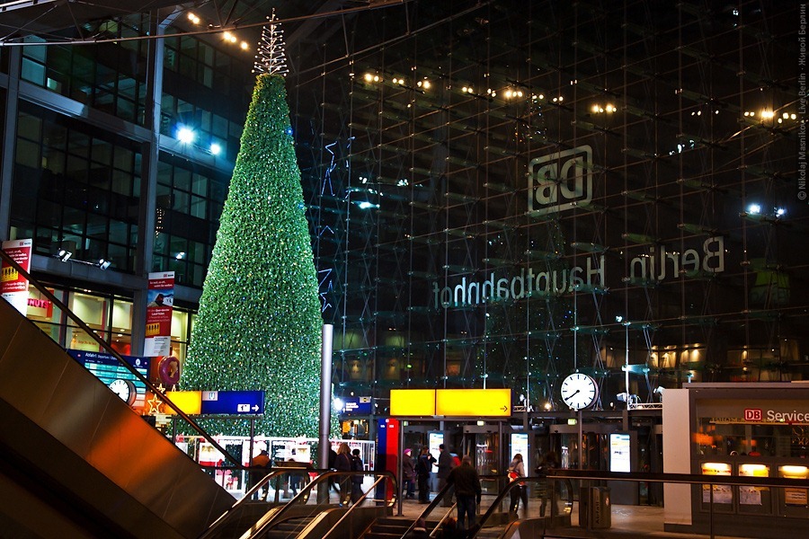 liveberlin-1889-hauptbahnhof-swarovski