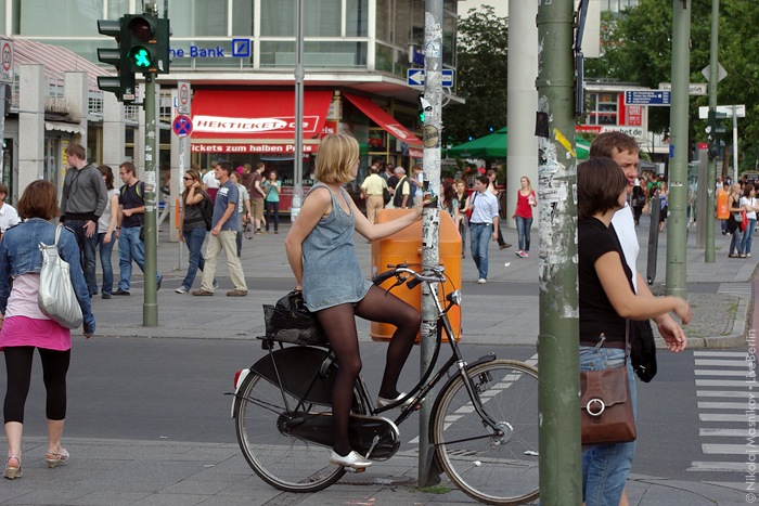 liveberlin-1107-zoo-crossing