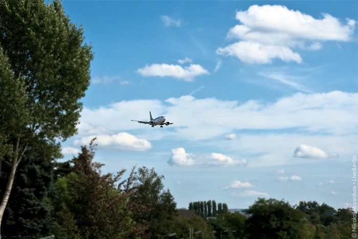 liveberlin-1155-tegel-low-flying-planes