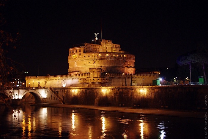 Замок Святого Ангела · Castel Sant' Angelo